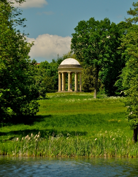 english gardens landscaping