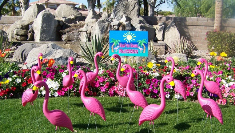 flamingo yard art