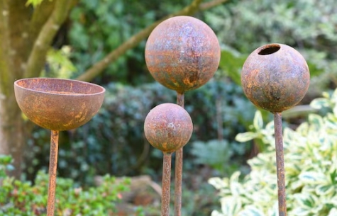 steel garden ornaments