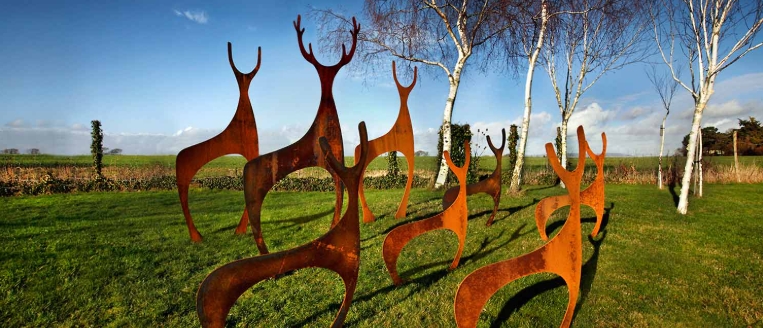 large metal garden sculptures