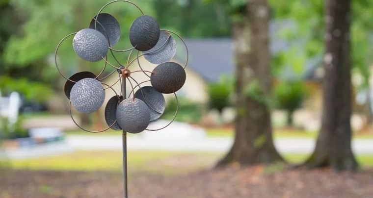 metal kinetic wind sculpture