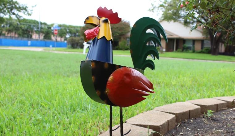 large metal rooster yard art