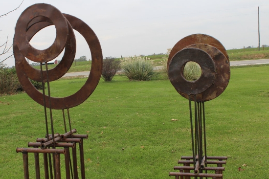 large metal yard sculptures