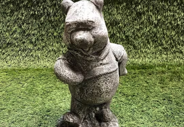 lawn ornaments & garden sculptures