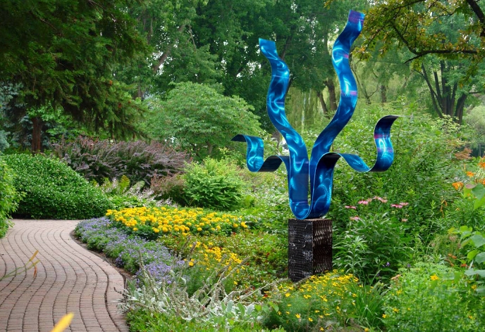 modern garden art