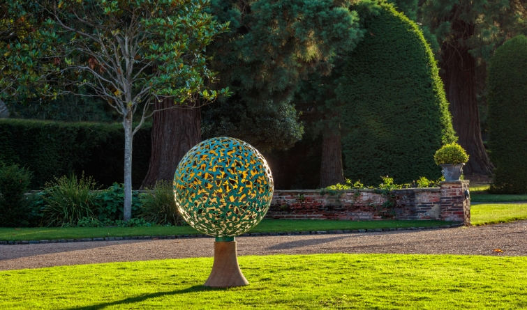 contemporary garden ornaments