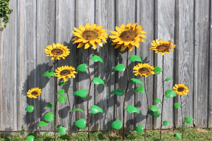 sunflower yard art