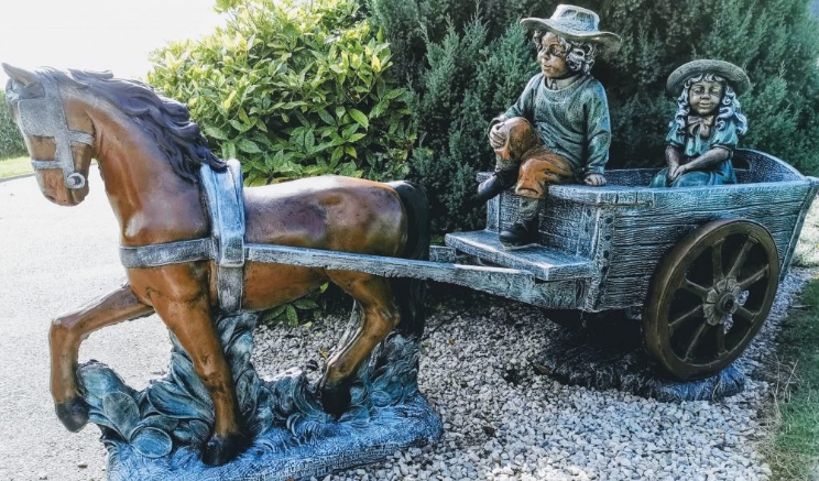 horse garden ornaments