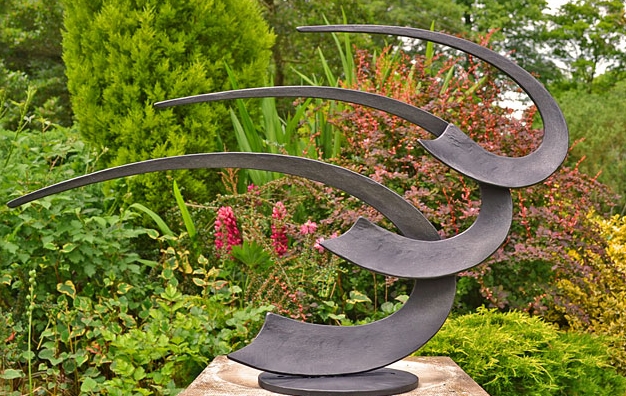 iron garden sculptures