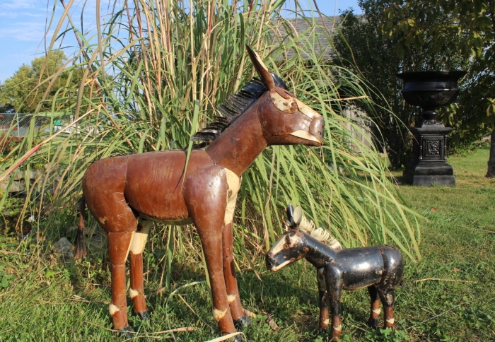 horse garden art